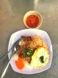 Hình ảnh cơm tấm bì sườn trứng