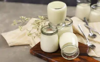 Hình ảnh Sữa chua phô mai nhà làm