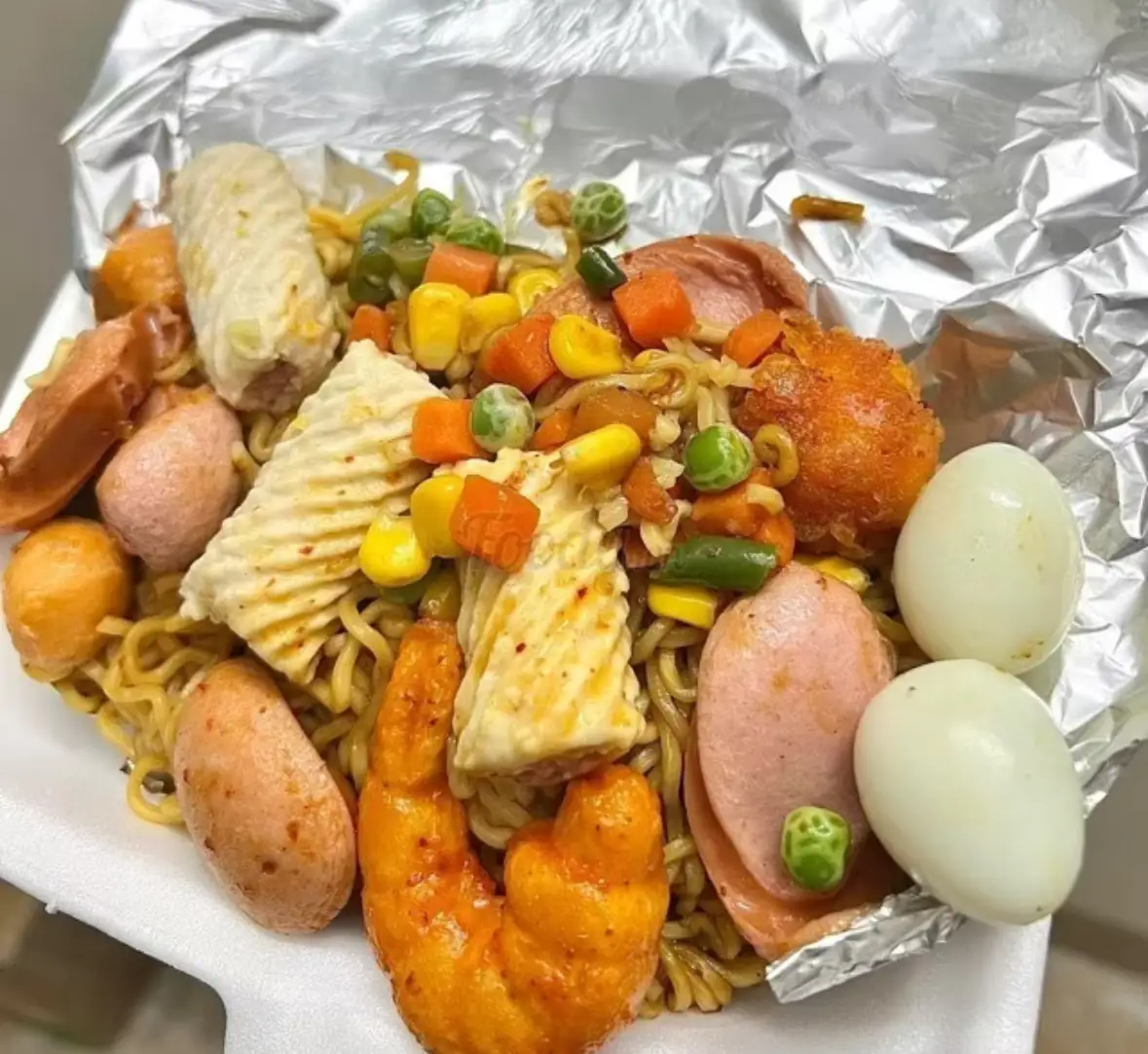 Hình ảnh Mì trộn thập cẩm đặc biệt