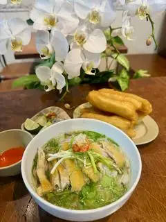 Hình ảnh PHỞ GÀ LẪN