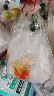 Hình ảnh Bánh tráng dẻo sa tế cay vừa