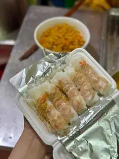 Hình ảnh Bánh cuốn tôm thịt kèm chả nướng 