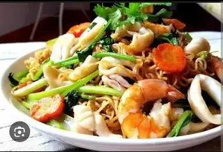 Mì Xào Hải Sản - 59.000 ₫ tại Phong Lẩu - Bún Lẩu Thái - Lương Ngọc Quyến