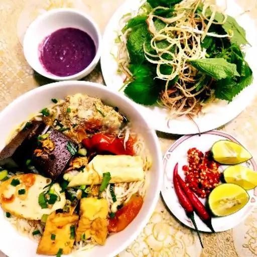 Bún riêu cua mọc Chả 2 loại - 59.000 ₫ tại Quán Cô Út - Bún Riêu & Bún Thịt Nướng - Trương Đăng Quế
