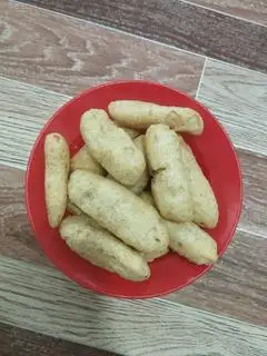 Bánh cá - 10.000 ₫ tại Bánh Canh Cua Gia Linh 1 - Tên Lửa