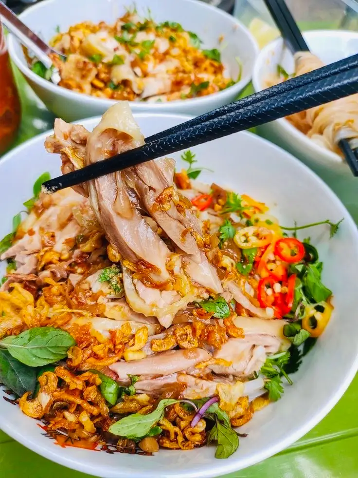 Hình ảnh Bún Trộn Gà