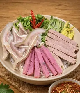 Bún nước tương tai heo - chả lụa- nem chua - 60.000 ₫ tại Nem Nướng Hà My - Bánh Hỏi, Bún Mắm Nêm & Tré Trộn - Nguyễn Kiệm