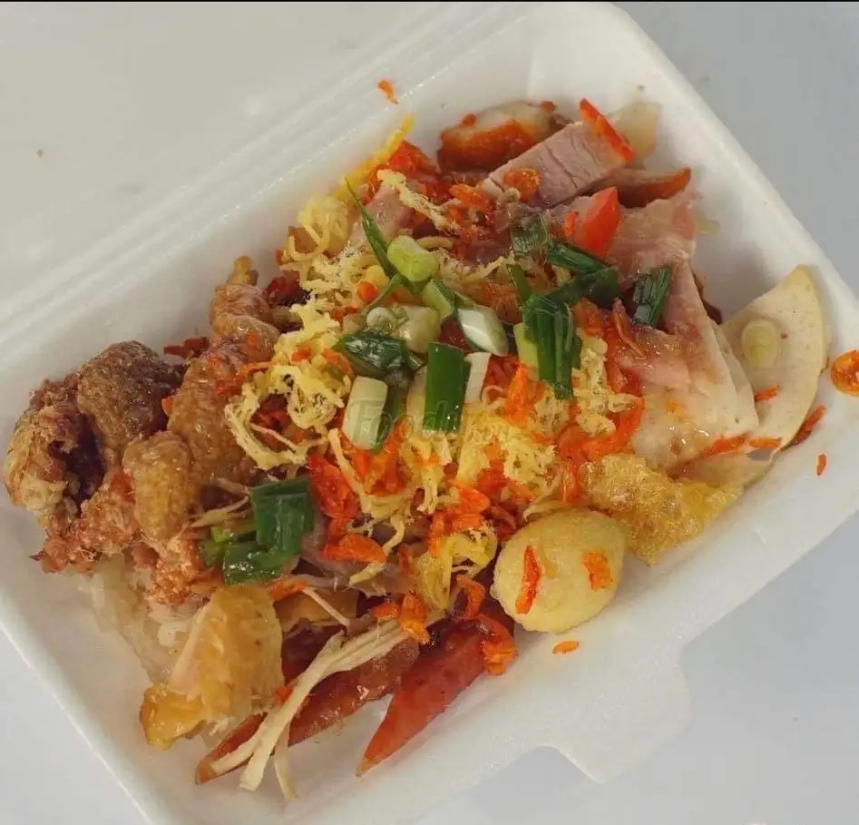 Xôi thập cẩm - 55.000 ₫ tại Bánh Mì - Xôi Gà 56 - Trịnh Đình Trọng