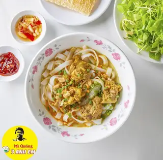 Mì Quảng Gà Ta - 59.000 ₫ tại Mì Quảng 3 Anh Em - Pasteur