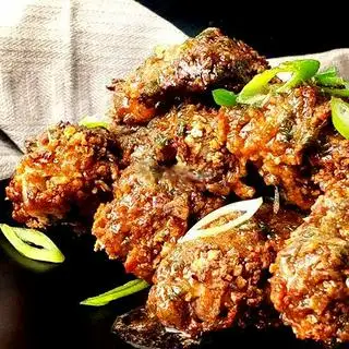 Crispy chicken with teriyaki sauce - gà rán với sốt teriyaki - 179.000 ₫ tại Món Hàn Gangnam - Modern Korean Food - KDC Cầu Kinh
