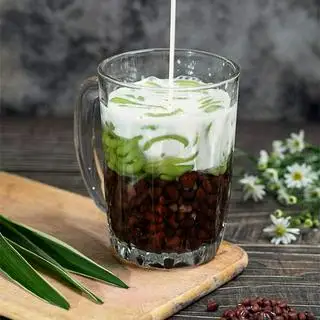 chè đậu đỏ - 30.000 ₫ tại Chè Tuk Tuk - Vườn Lài