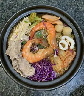 Hình ảnh Mì cay kim chi thập cẩm