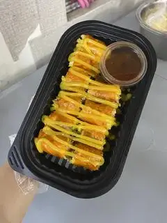 Hình ảnh Bánh  Tráng Cuốn Me Bơ