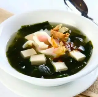 canh rong biển - 13.000 ₫ tại Cơm Gà Xối Mỡ VYNA - Lê Quang Định