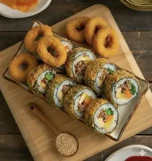 Hình ảnh Kimbap - gà vòng