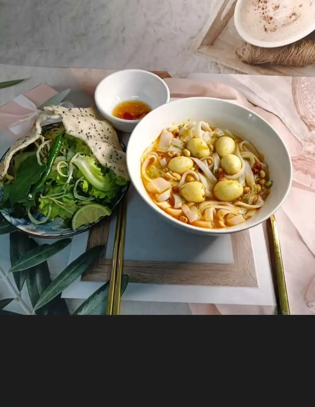 Hình ảnh Mì Quảng Trứng Cút