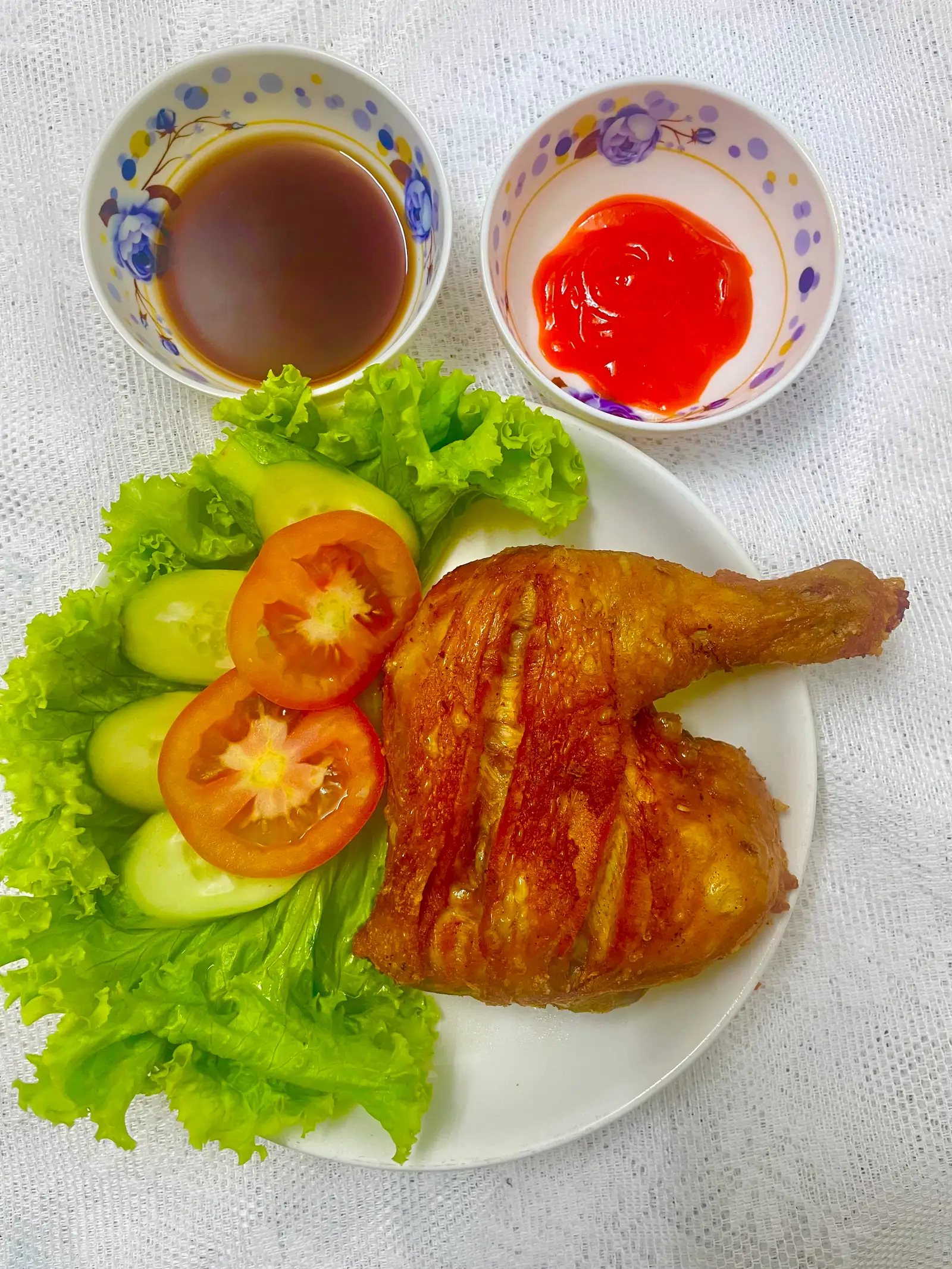 Đùi Gà Xối Mỡ Giòn Ngon (Không Cơm) - 48.000 ₫ tại Cơm Gà Hồng Phát - Phạm Thế Hiển