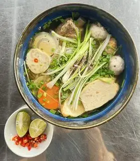 Hình ảnh Miến mọc sườn đặc biệt