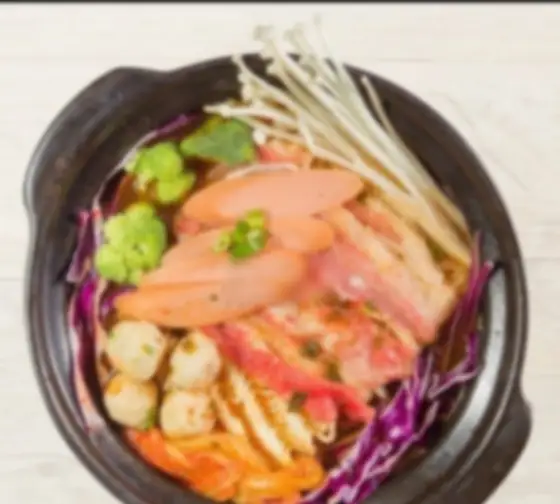 Mì cay xúc xích - 49.000 ₫ tại Miss Fresh - Mì Cay & Bánh Bạch Tuột Takoyaki - Đinh Bộ Lĩnh