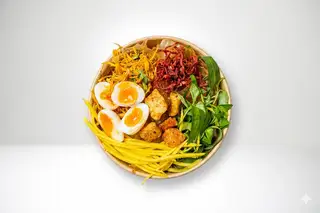 Bánh tráng trộn full topping - 46.000 ₫ tại Hổ Trộn - Bánh Tráng Trộn & Trà Trái Cây - Nguyễn Sơn Hà