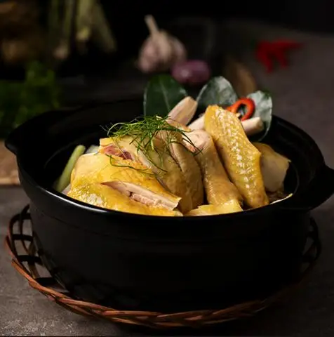 Hoàng Yến Vietnamese Cuisine - Hai Bà Trưng - Món truyền thống/Đặc sản gần bạn