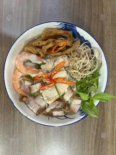 Bún nước lèo đặc biệt - 109.000 ₫ tại Bún Nước Lèo Sóc Trăng & Bún Mắm Cô Năm - Lê Văn Lương