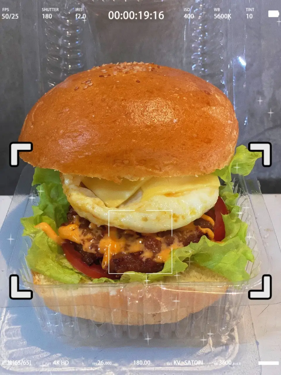 Burger Bò - Trứng - 40.000 ₫ tại Bread 24h Hamburger & bánh Mì - Điện Biên Phủ