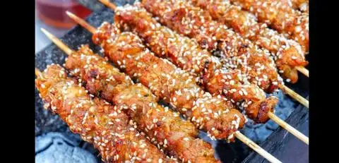 Hình ảnh Thịt Xiên Nướng Bánh Mì - Cốm Vòng