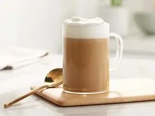 Latte - 38.000 ₫ tại 7AM - Cà Phê & Trà - Nguyễn Huy Tự