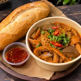 Hình ảnh Phá Lấu Bánh Mì