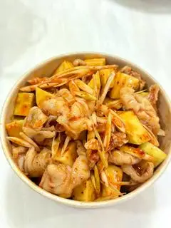 Hình ảnh Chân gà rút xương sốt Thái - cỡ lớn