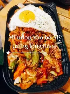 Mì Yaki udon bò Mỹ + trứng lòng đào . Size lớn  - 85.000 ₫ tại Takoyaki - Nguyễn Thiện Thuật