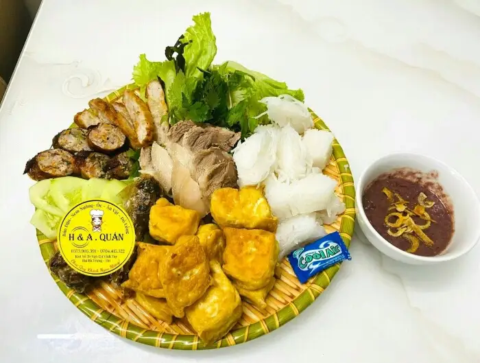 Hình ảnh Bún đậu đầy đủ ( đậu , thịt, dồi, chả cốm, nem)