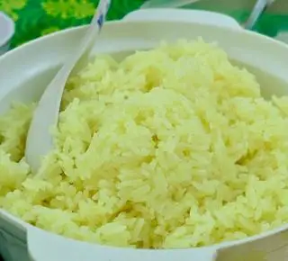 Cơm nước luộc gà thố nhỏ - 23.000 ₫ tại Cơm Gà Bếp Nhà Thi - Lê Văn Duyệt
