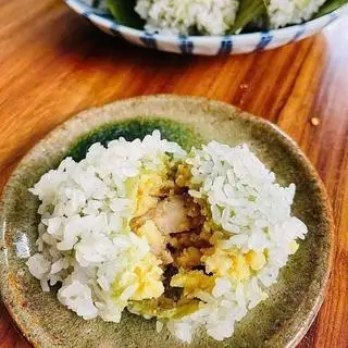 Xôi khúc trắng Việt Trì (túi 6 cái) - 80.000 ₫ tại Bánh Mì & Xôi Thành Lợi - Phạm Thị Tánh