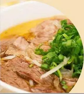Tái nạm - 65.000 ₫ tại Bún Bò Gánh - Nguyễn Du
