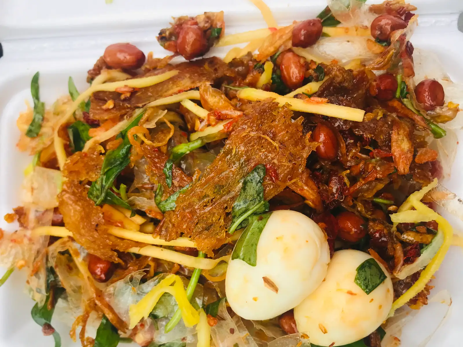 Bánh tráng trộn - 30.000 ₫ tại Bánh Tráng Trộn Cô Hạnh - Tô Hiến Thành