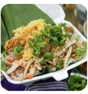 Xôi mặn thập cẩm  - 27.000 ₫ tại Bánh Mì Hà Nội Đức Hậu - Vạn Kiếp