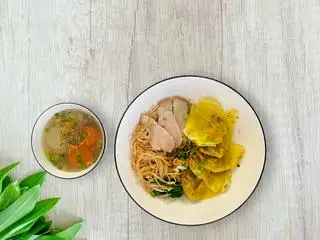 Hủ tiếu hoành thánh - 65.000 ₫ tại Tiệm Hủ Tiếu Bếp Nhỏ 1991 - Nguyễn Gia Trí