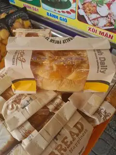 Bánh mì hoa cúc lớn - 42.000 ₫ tại Bánh Mì Hà Nội Thanh Bích - Nguyễn Oanh