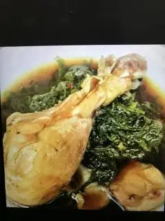 Hình ảnh Đùi Gà tần ngải cứu