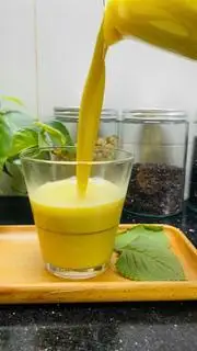 Hình ảnh Sữa bí đỏ - hạt điều - hạt sen bổ sung vitamin và khoáng chất