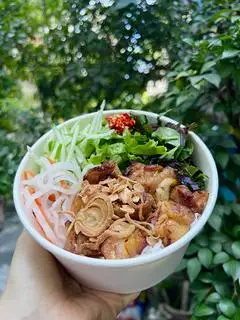Hình ảnh Bún thịt nướng xiên