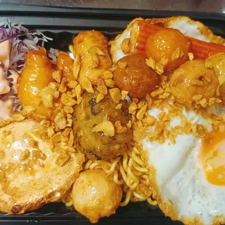 Mì Trộn Indomie Cá Viên Đặc Biệt  - 67.000 ₫ tại Mì Trộn, Cá Viên Chiên & Trà Sữa - Tea Bo - Bàu Cát 2