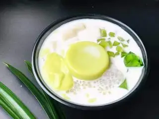 Hình ảnh chè bơ cốt dừa mix trân châu thạch