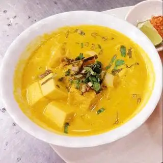 Cari bánh mì chay - 50.000 ₫ tại Quán Chay Tuệ Tâm - Vườn Lài