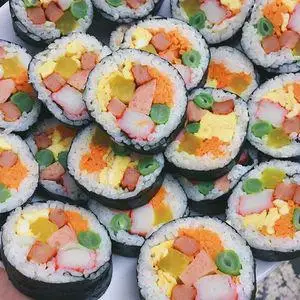 Hình ảnh Kimbap thường