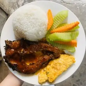 Hình ảnh Cơm cá trắm sốt tiêu đen