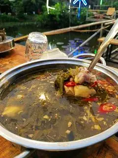 Hình ảnh Lẩu gà lá giang 195 Nguyễn Văn Tăng 