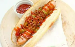 Hình ảnh bánh mỳ xúc xích thịt bò khô